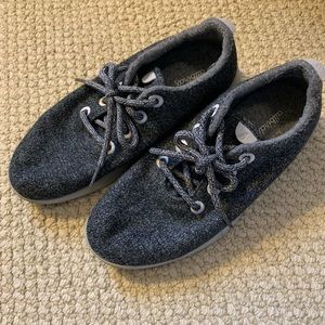 Allbirds womens Wool Runners - size 9